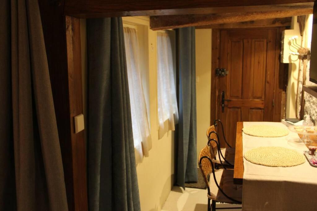 Cosy Studio Place Sainte Catherine 옹플뢰르 외부 사진