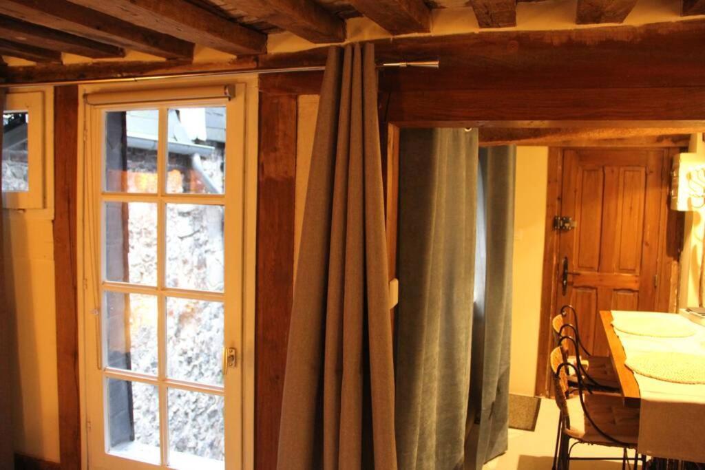 Cosy Studio Place Sainte Catherine 옹플뢰르 외부 사진